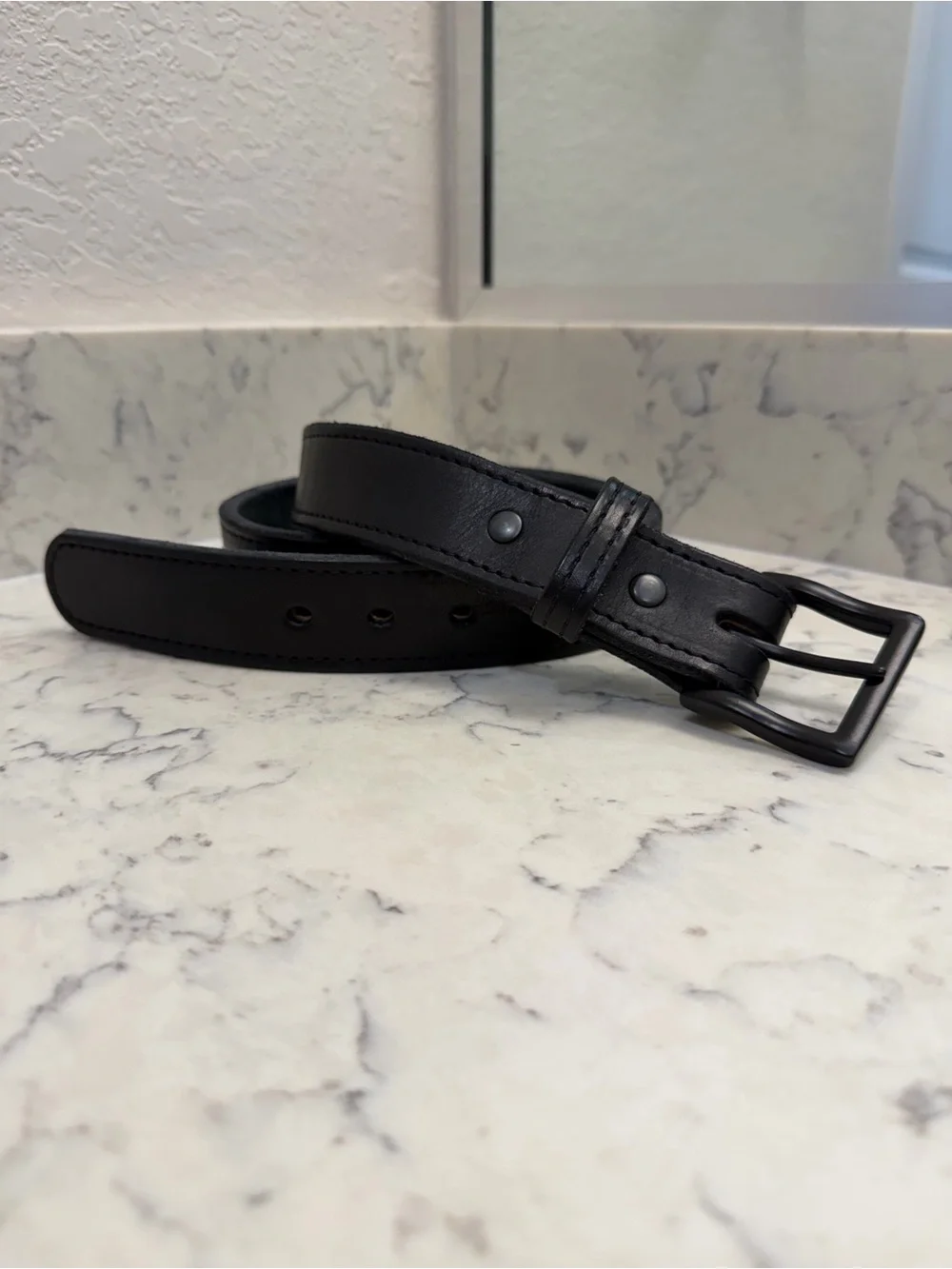 Hanks Belts USA Black Full Grain Leather Belt Matte Black Buckle Size 40
